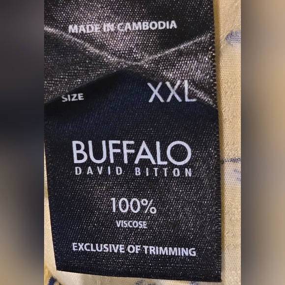 ❤️ David Bitton Women's Top with Tie Front - Picture 9 of 9